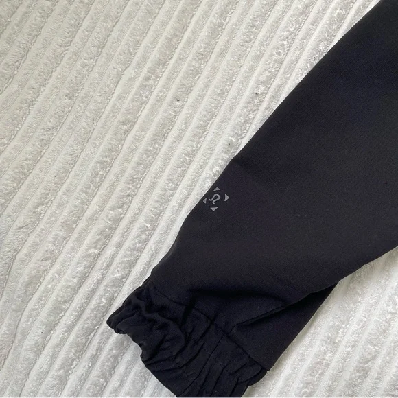 Lululemon Men’s License to Train Track Jacket - Picture 5 of 9